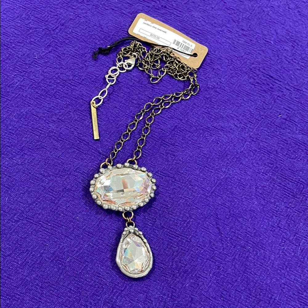 Elegant Crystal Pendant Necklace